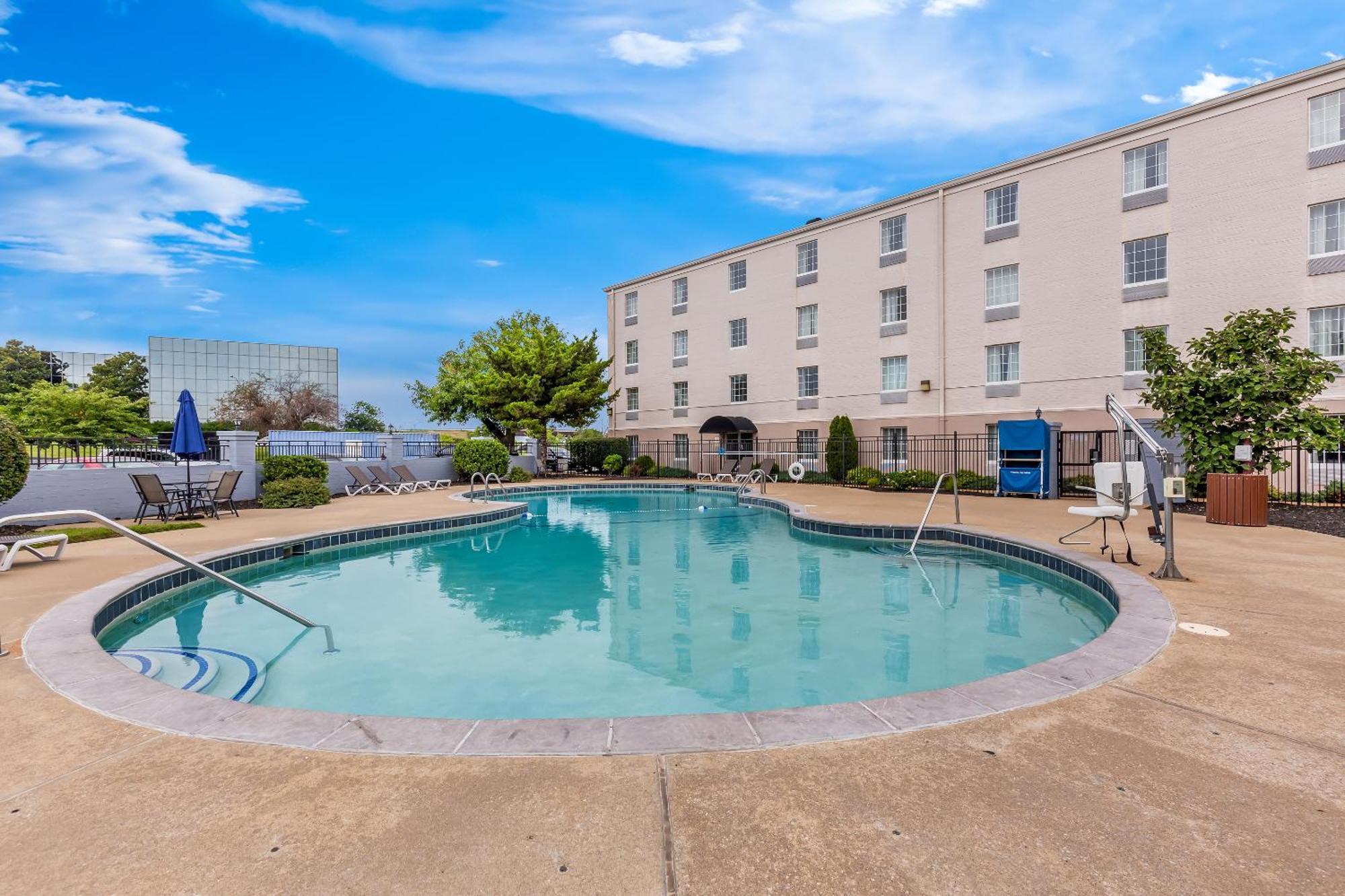 Comfort Inn St Louis - Westport Event Center Maryland Heights Bagian luar foto
