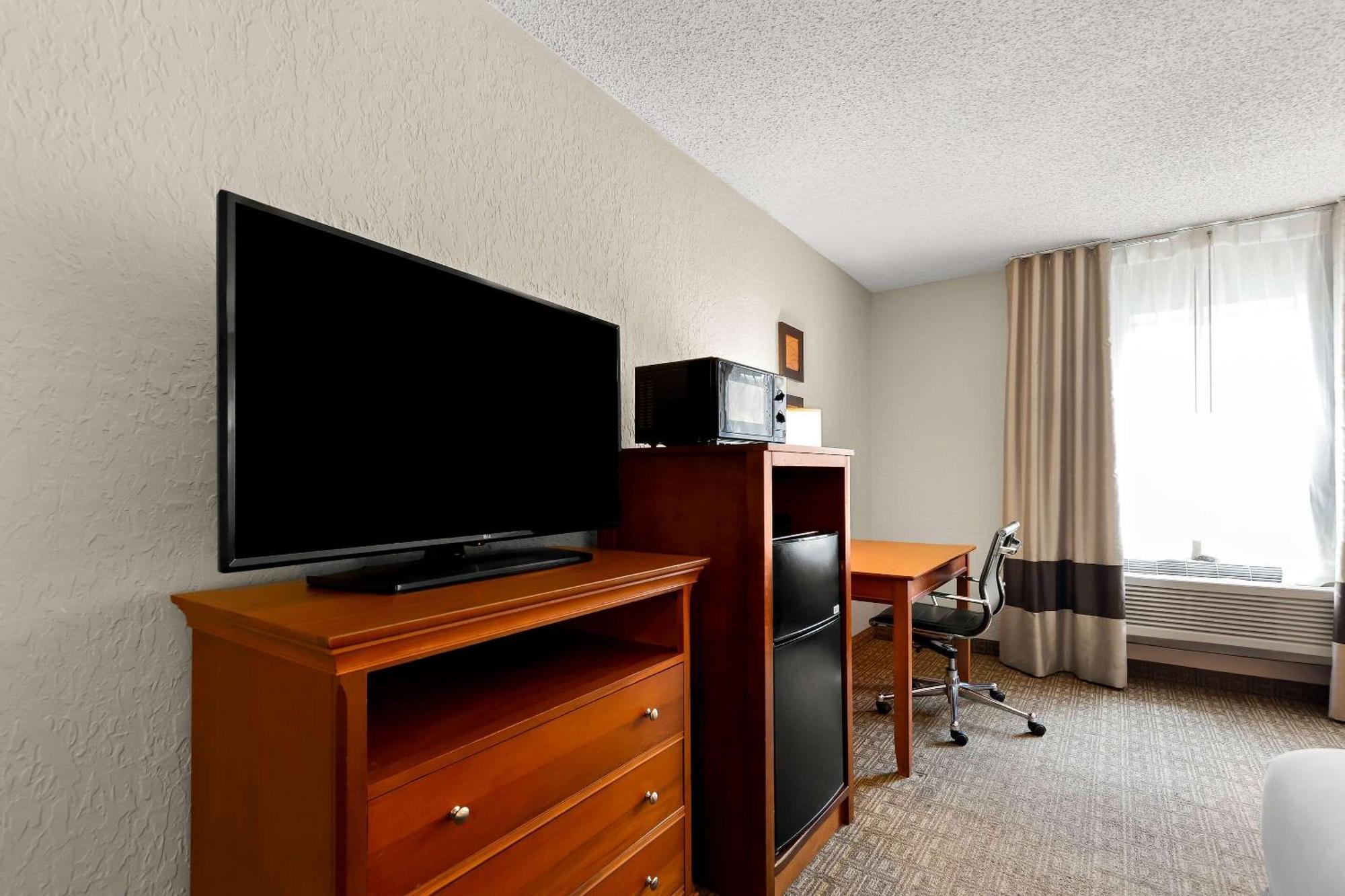 Comfort Inn St Louis - Westport Event Center Maryland Heights Bagian luar foto