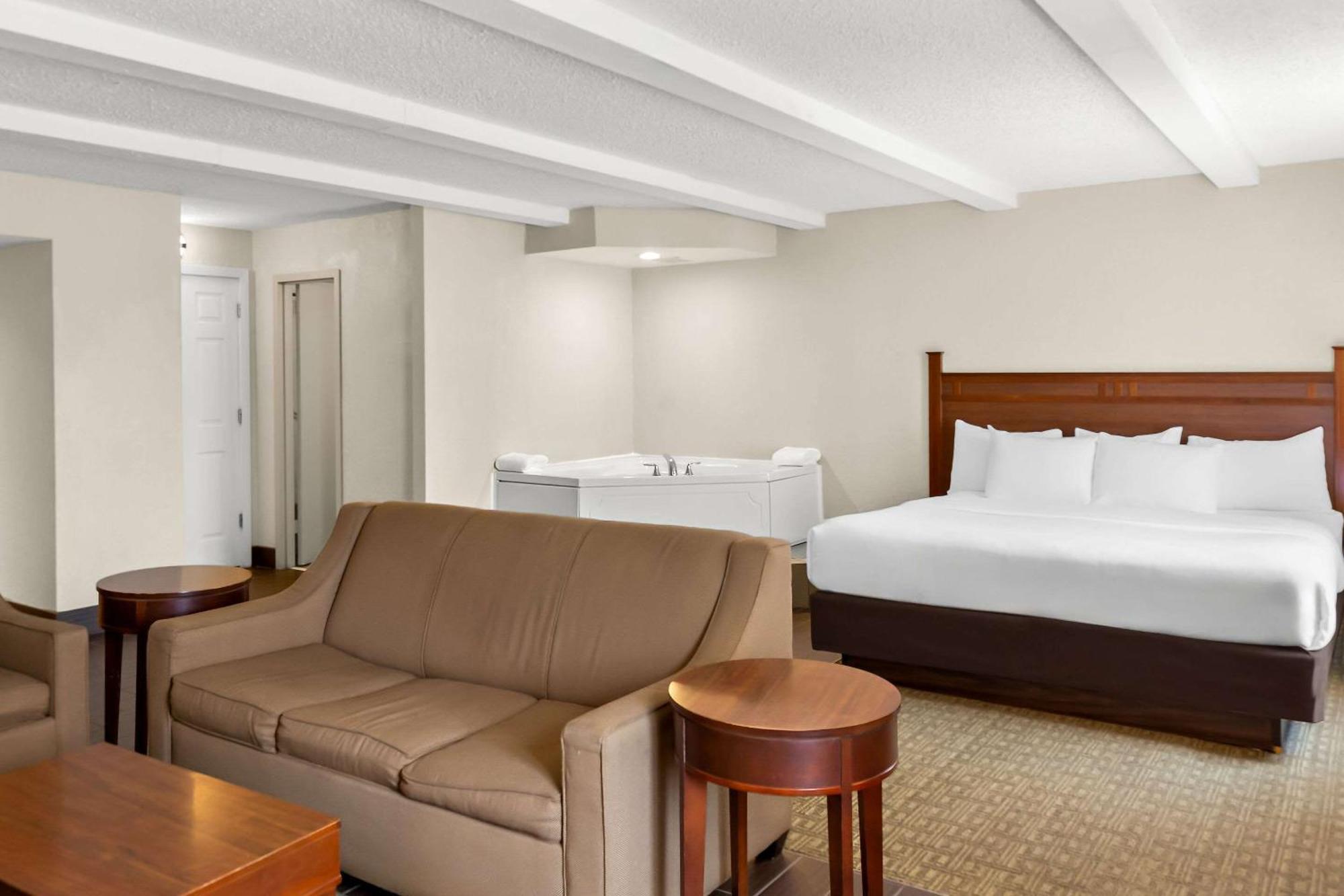 Comfort Inn St Louis - Westport Event Center Maryland Heights Bagian luar foto