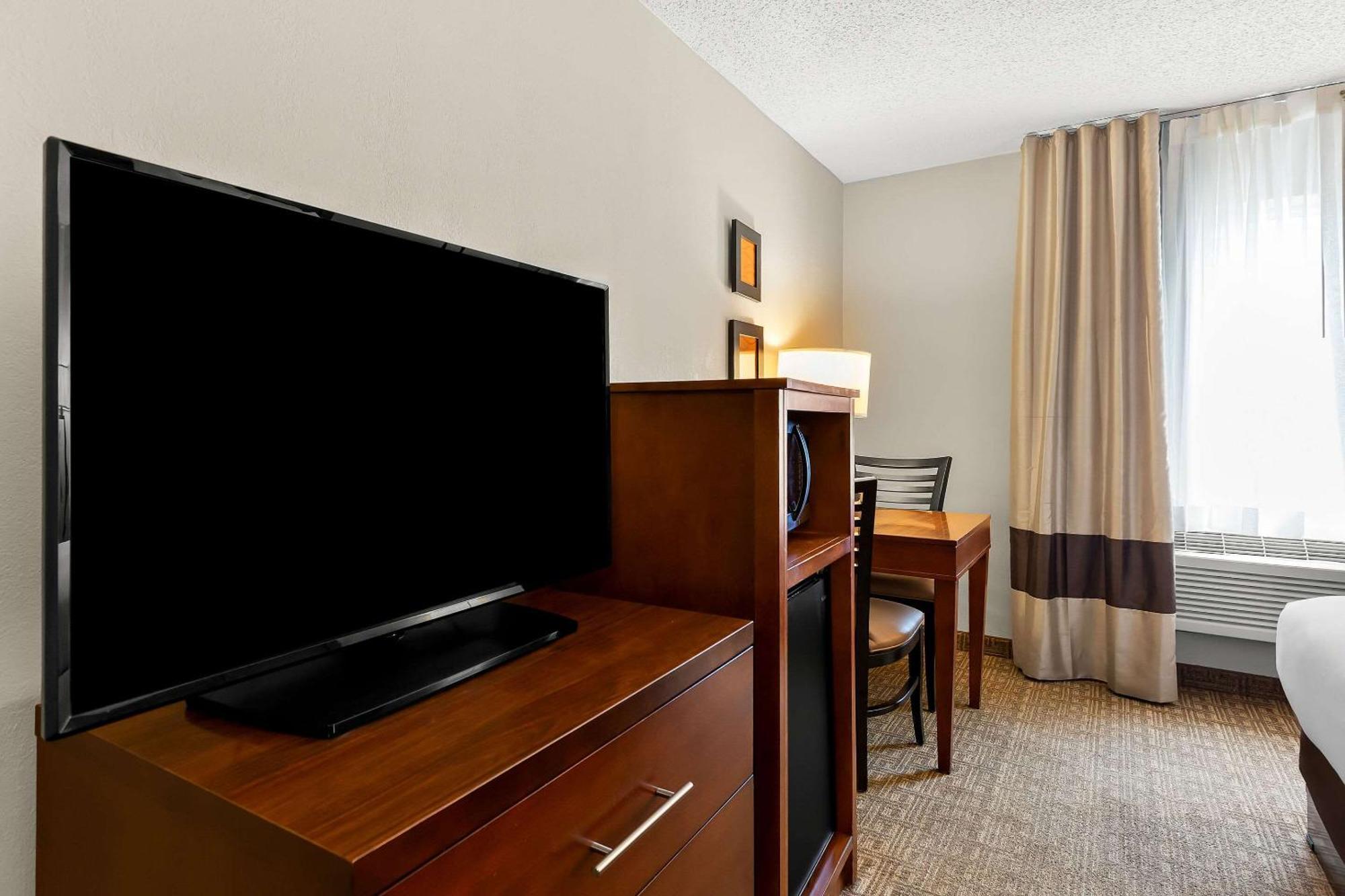 Comfort Inn St Louis - Westport Event Center Maryland Heights Bagian luar foto